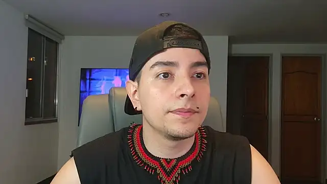 Jhoan saenz online show from October 2025 11:14:01 PM