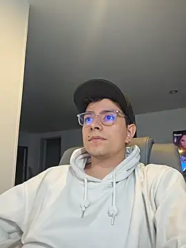 Jhoan saenz online show from September 2025 06:07:01 AM