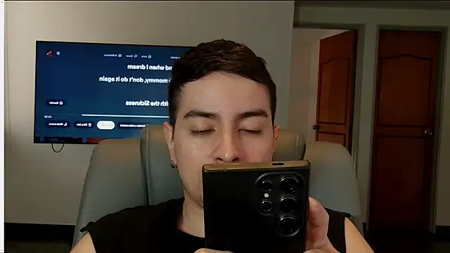 Jhoan saenz online show from October 2025 04:29:02 PM