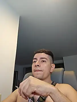 Jhoan saenz online show from September 2025 03:56:01 AM