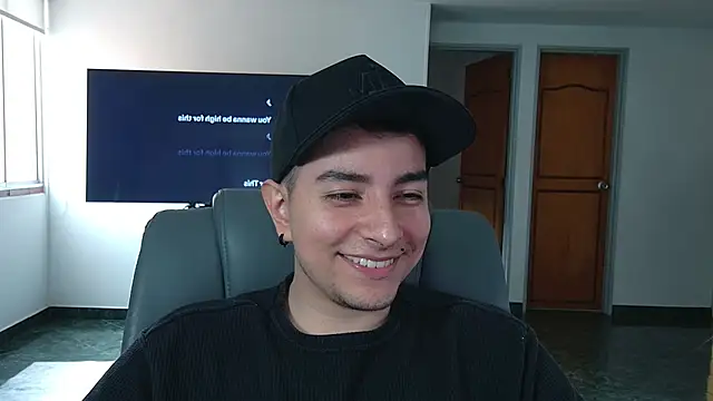 Jhoan saenz online show from November 2025 07:06:01 PM