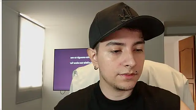 Jhoan saenz online show from October 2025 04:52:02 PM