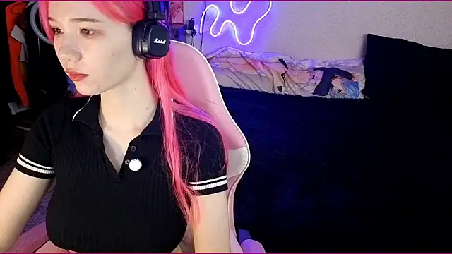 Maya Viola online show from October 2025 06:26:01 AM