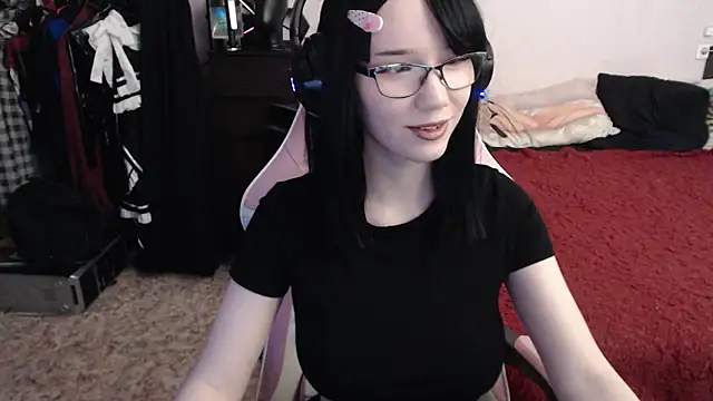 Maya Viola online show from March 2025 08:41:01 AM