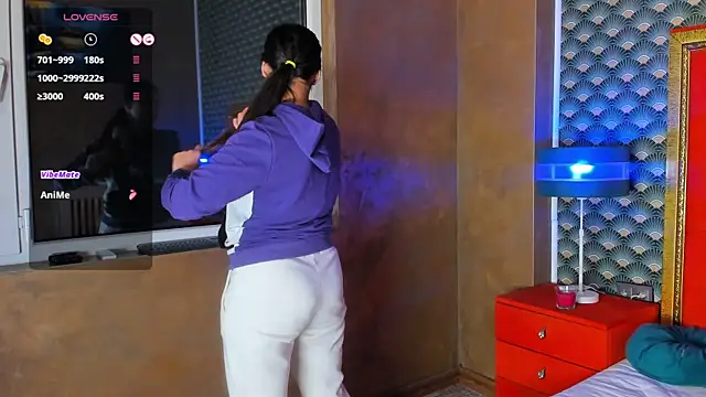 VallerieJones online show from April 2026 06:46:01 PM