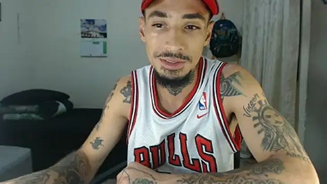 emiliano hottt online show from April 2026 01:34:01 AM