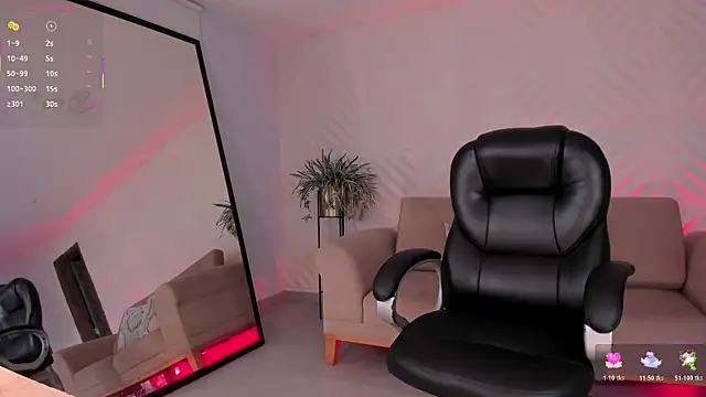 MaryLewis  online show from December 2025 12:10:01 PM