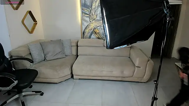 Snapshot of KateSunder chatting on May 2026 08:18:02 AM KateSunder online show from May 2026 08:18:02 AM