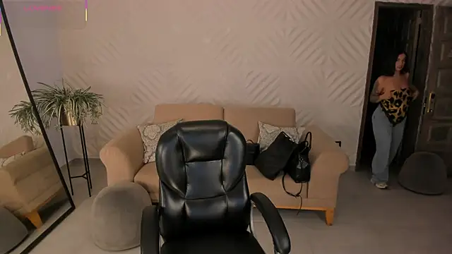 Snapshot of KateSunder chatting on June 2026 09:59:01 AM KateSunder online show from June 2026 09:59:01 AM
