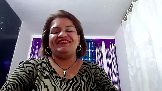 Snapshot of NAILAH_SANZ chatting on December 2024 02:06:02 AM NAILAH SANZ online show from December 2024 02:06:02 AM