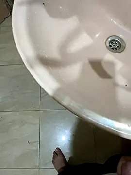 Snapshot of Dedoow chatting on November 2025 10:14:01 PM Dedoow online show from November 2025 10:14:01 PM