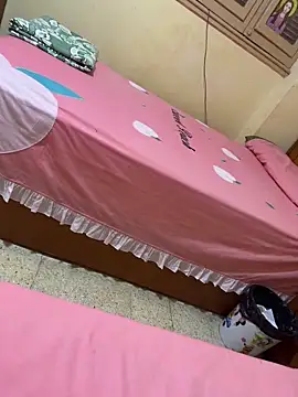 Snapshot of Dedoow chatting on November 2025 08:18:02 AM Dedoow online show from November 2025 08:18:02 AM