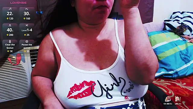 Alliayah Hollyx online show from February 2025 05:47:01 AM