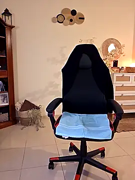 MissMialicious online show from March 2026 04:16:02 PM