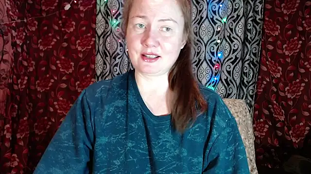 Snapshot of EmilyDoth chatting on January 2026 09:02:01 AM EmilyDoth online show from January 2026 09:02:01 AM