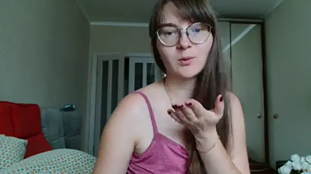 KiraGoldens online show from July 2026 06:35:02 AM