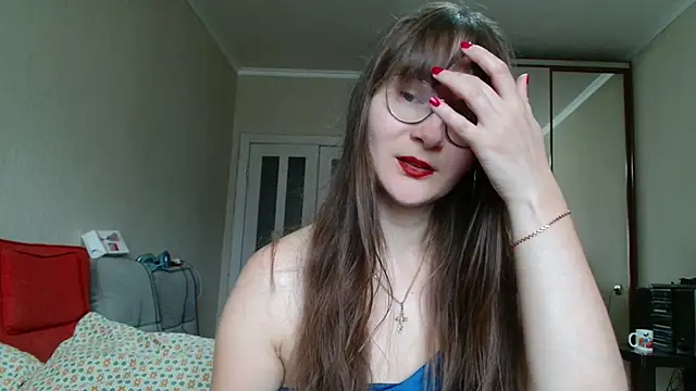 KiraGoldens online show from June 2026 06:24:01 AM