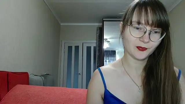 KiraGoldens online show from October 2025 06:24:01 AM