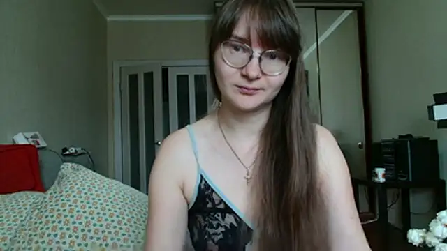 KiraGoldens online show from May 2026 06:52:01 AM