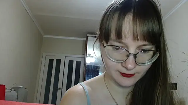 KiraGoldens online show from November 2025 06:25:02 AM