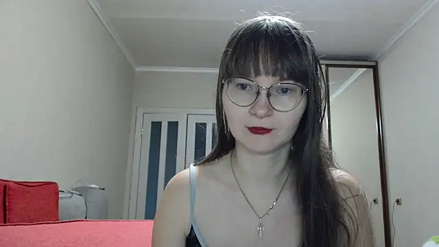 KiraGoldens online show from November 2025 06:35:02 AM