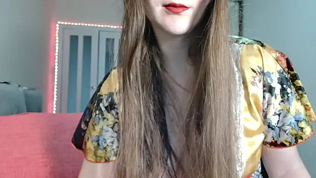 KiraGoldens online show from February 2026 06:35:01 AM