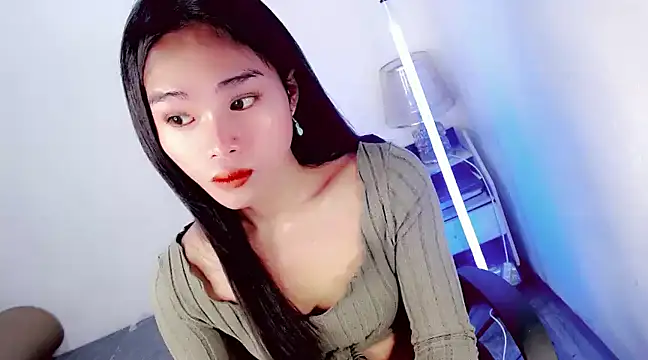 Snapshot of amomentoflust69 chatting on December 2024 03:37:02 AM amomentoflust69 online show from December 2024 03:37:02 AM