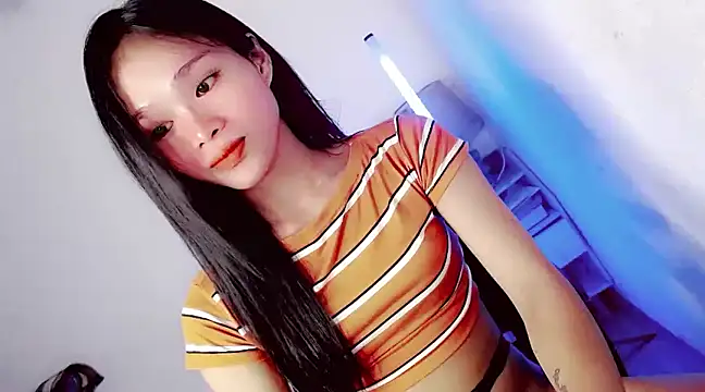 Snapshot of amomentoflust69 chatting on January 2025 05:20:02 AM amomentoflust69 online show from January 2025 05:20:02 AM