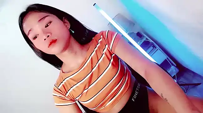 Snapshot of amomentoflust69 chatting on December 2024 05:36:01 AM amomentoflust69 online show from December 2024 05:36:01 AM