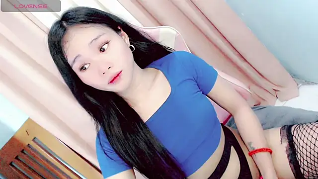 amomentoflust69 online show from May 2026 11:43:01 AM