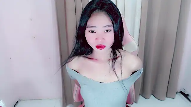 Snapshot of amomentoflust69 chatting on March 2026 04:45:01 AM amomentoflust69 online show from March 2026 04:45:01 AM