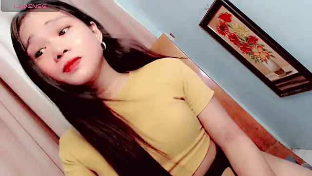 Snapshot of amomentoflust69 chatting on June 2026 11:04:01 AM amomentoflust69 online show from June 2026 11:04:01 AM
