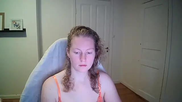 Girlnina-1995 online show from November 2025 09:31:02 AM