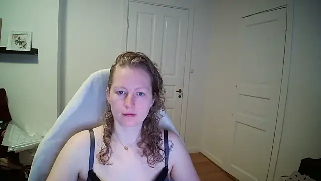 Girlnina-1995 online show from March 2026 09:57:01 AM