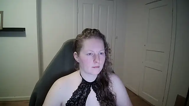 Snapshot of Girlnina-1995 chatting on February 2025 09:42:01 AM Girlnina-1995 online show from February 2025 09:42:01 AM