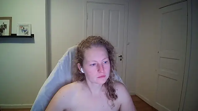 Snapshot of Girlnina-1995 chatting on September 2025 02:02:02 PM Girlnina-1995 online show from September 2025 02:02:02 PM