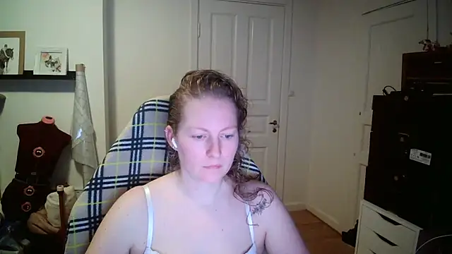 Snapshot of Girlnina-1995 chatting on January 2026 09:01:02 AM Girlnina-1995 online show from January 2026 09:01:02 AM