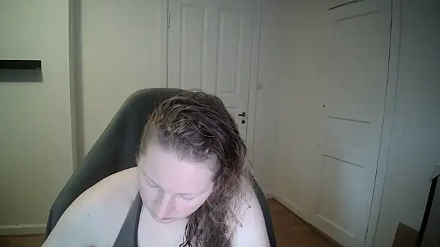 Snapshot of Girlnina-1995 chatting on February 2025 11:20:01 AM Girlnina-1995 online show from February 2025 11:20:01 AM