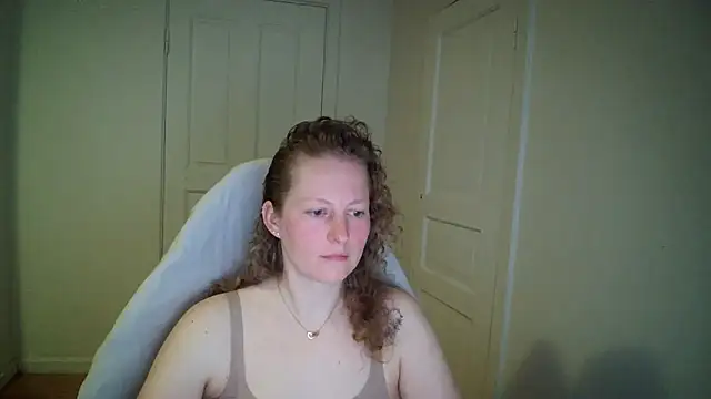 Girlnina-1995 online show from April 2026 07:26:02 AM