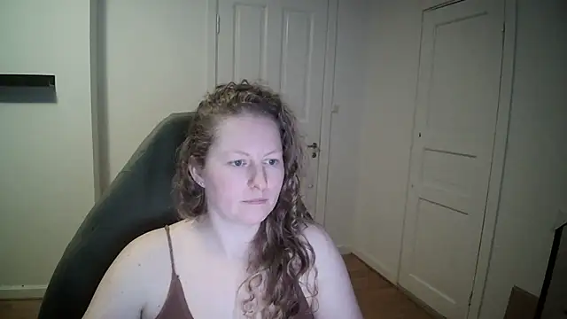 Snapshot of Girlnina-1995 chatting on February 2025 03:16:01 PM Girlnina-1995 online show from February 2025 03:16:01 PM
