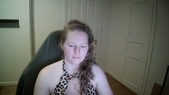 Snapshot of Girlnina-1995 chatting on February 2025 09:01:01 PM Girlnina-1995 online show from February 2025 09:01:01 PM