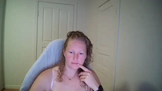 Snapshot of Girlnina-1995 chatting on July 2026 07:07:01 AM Girlnina-1995 online show from July 2026 07:07:01 AM