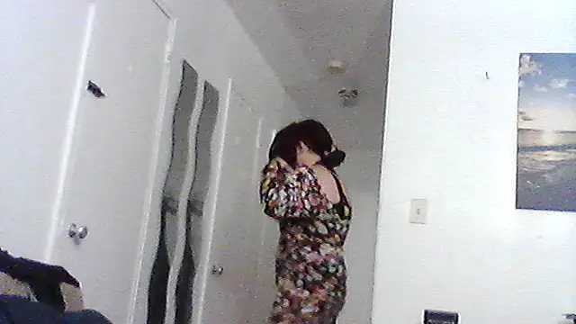 Snapshot of denisejane chatting on September 2025 05:21:01 AM denisejane online show from September 2025 05:21:01 AM