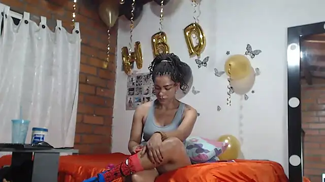 Bigassmommy x online show from March 2025 05:24:02 AM