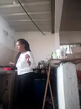 Bigassmommy x online show from February 2026 08:07:01 PM