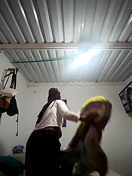 Bigassmommy x online show from February 2026 01:21:01 PM