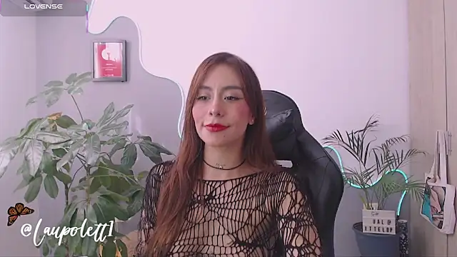 LauPolett online show from December 2025 08:14:01 PM