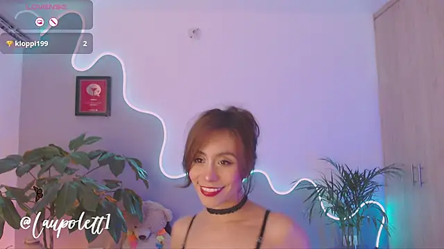 LauPolett online show from February 2025 12:17:01 AM