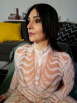 AryaSummersReal online show from April 2026 07:32:02 AM