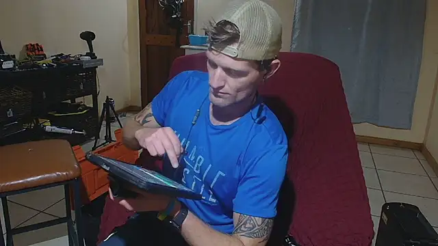 the-billy-blue online show from April 2026 11:02:02 PM